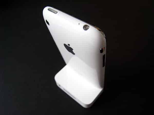 Обзор: Док-станция Apple iPhone 3G