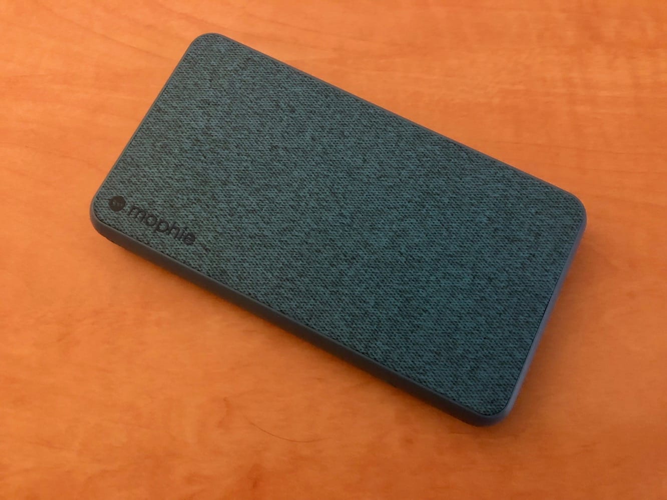 Recensione: Mophie Powerstation Plus XL 10.000 mAh Caricabatterie Portatile con Ricarica Lightning e Wireless