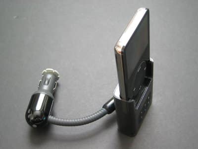 첫 번째 미리보기: Kensington Dock 500/Radio Duo, Icuiti DV920, Belkin TuneBase FM 및 기타