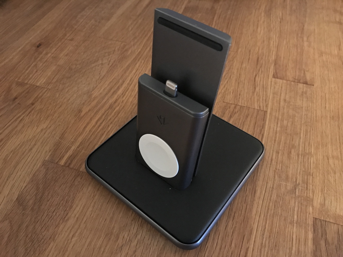 レビュー:Twelve South HiRise Duet for Apple WatchとiPhone