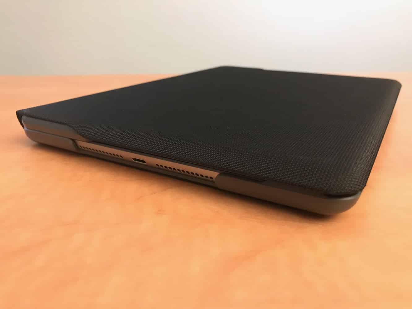 Revisão: Capa de Teclado Logitech Slim Folio para iPad