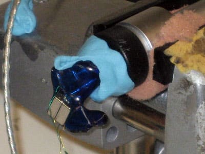 Perché le cuffie personalizzate costano così tanto: dentro i laboratori di Ultimate Ears