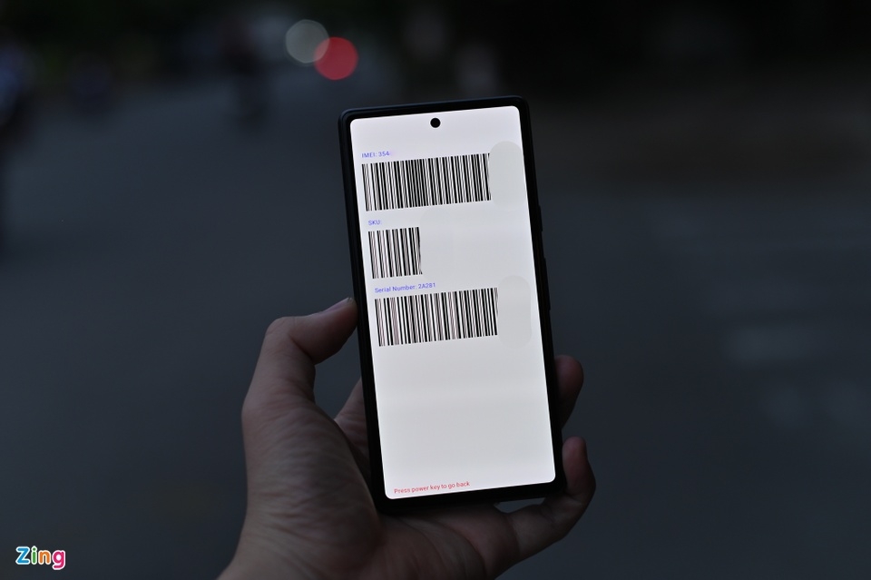 Il presunto Google Pixel 7A appare su eBay 1