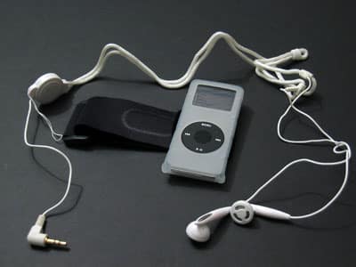 2005年末のファーストルック: カプセル、eVo 3、iFace、ソフトアーマー、SoundUp、Tetran、Bluetoothなど!