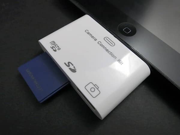 レビュー: Photojojo Lightning SDカードリーダー