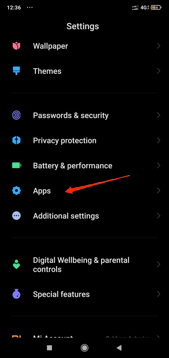Scorri verso il basso e tocca la sezione App.