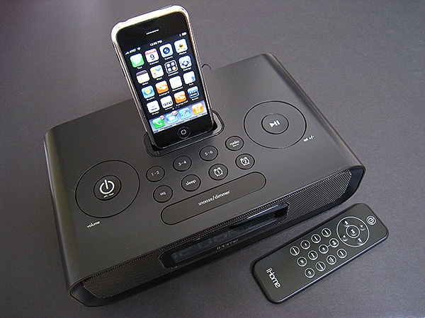 리뷰: iHome iP99 아이폰 및 아이팟용 듀얼 알람 시계 라디오