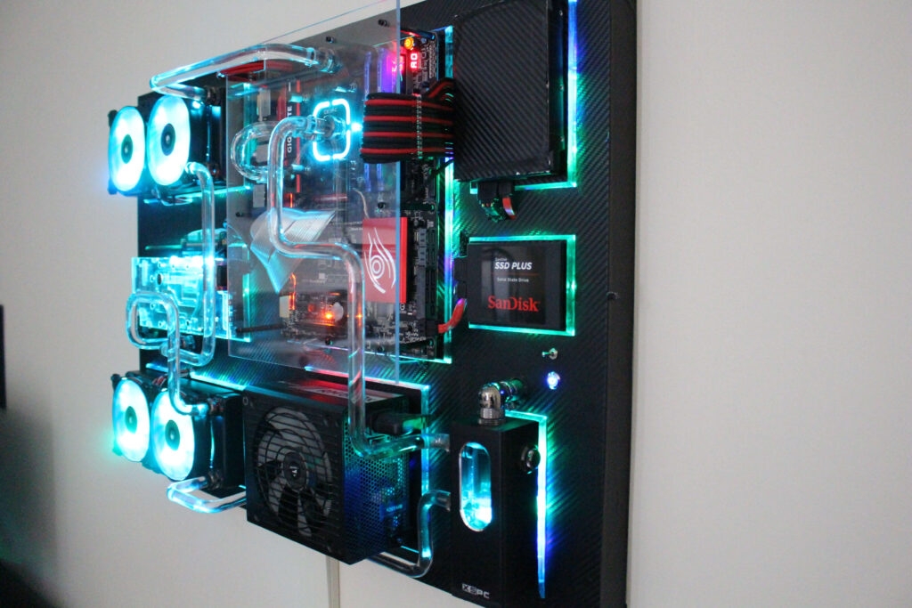 Streambuild Aqua Azul y Negro - Ejemplos de PC Montados en la Pared